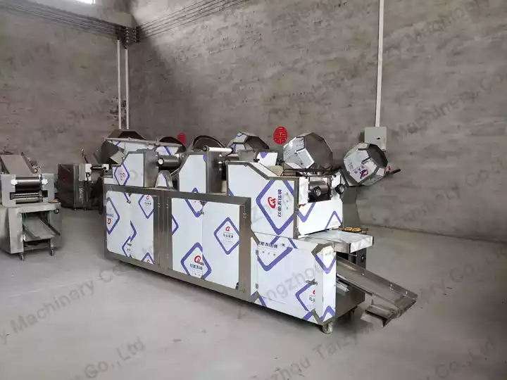 آلة قطع الذقن النيجيرية 7 Commercial Chin Chin Cutter