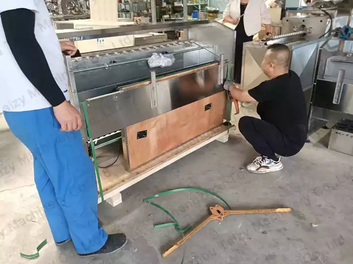 Delivery Of Egg Sorting Machine To Austria 5 Sistema de cinta transportadora para clasificación de huevos